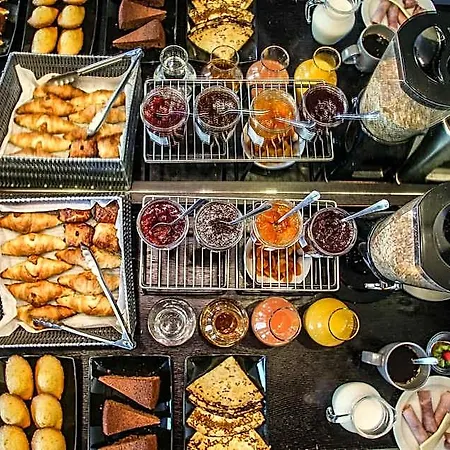 Design & Restaurant Alencon 2*